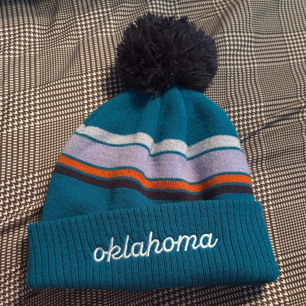 Oklahoma Beanie w/ PomPom | Blue